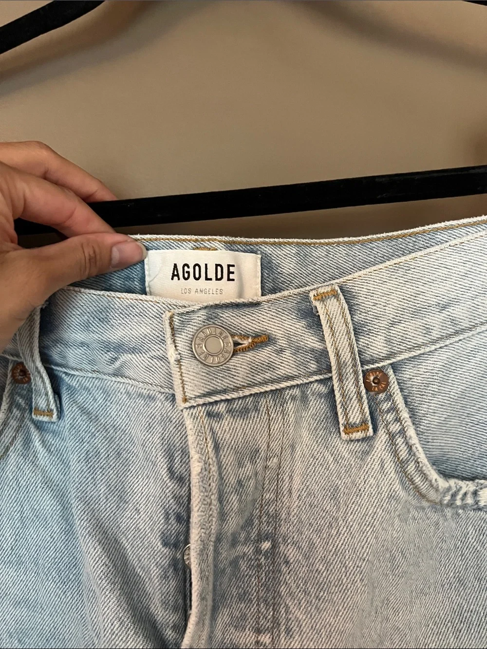 AGOLDE Dee Cotton Denim Cutoff Shorts in Jinx - Size 27 - Picture 3 of 13